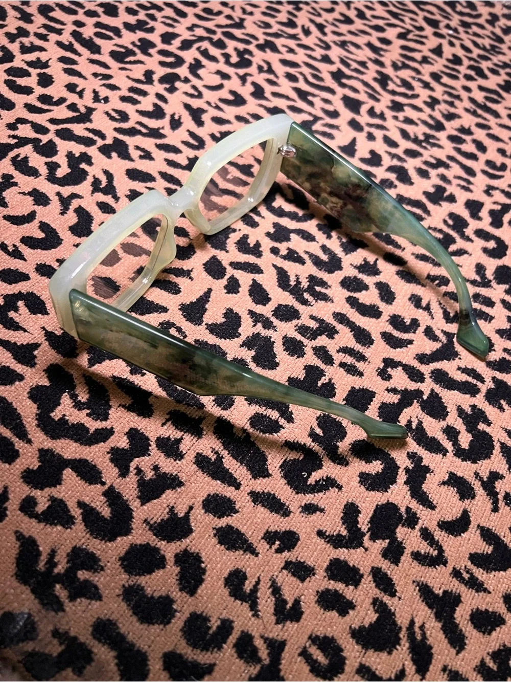 Green Thick Frame Blue-Light Glasses — Never Worn 👓🤎